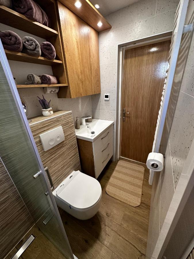 Apartman Veronika Vrsi Exterior photo